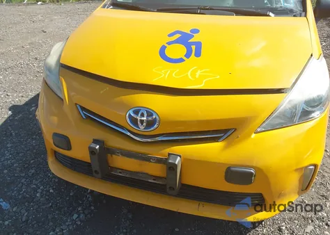 2013 Toyota Prius V Two из США, поврежденный, VIN JTDZN3EU3D3187132